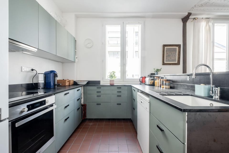 Kitchen or kitchenette