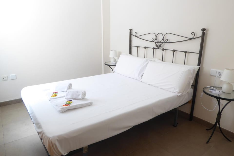 Coqueto apartamento de 3 habitaciones by Hometels Apartment in Port de Sagunt