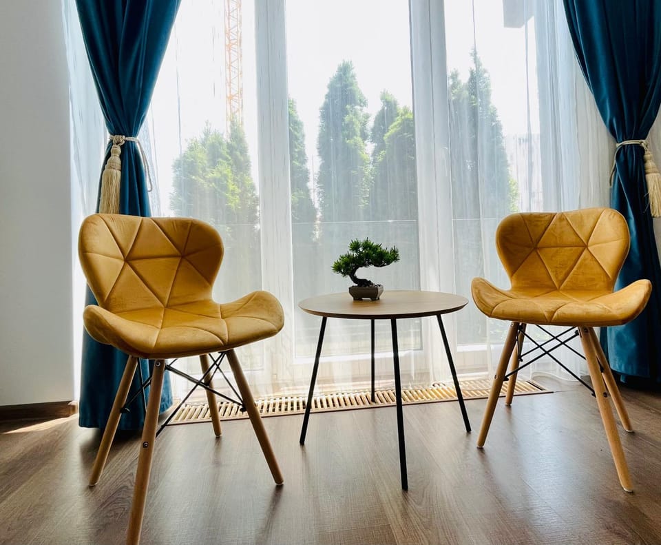 Balcony/Terrace, Living room, Seating area, heating