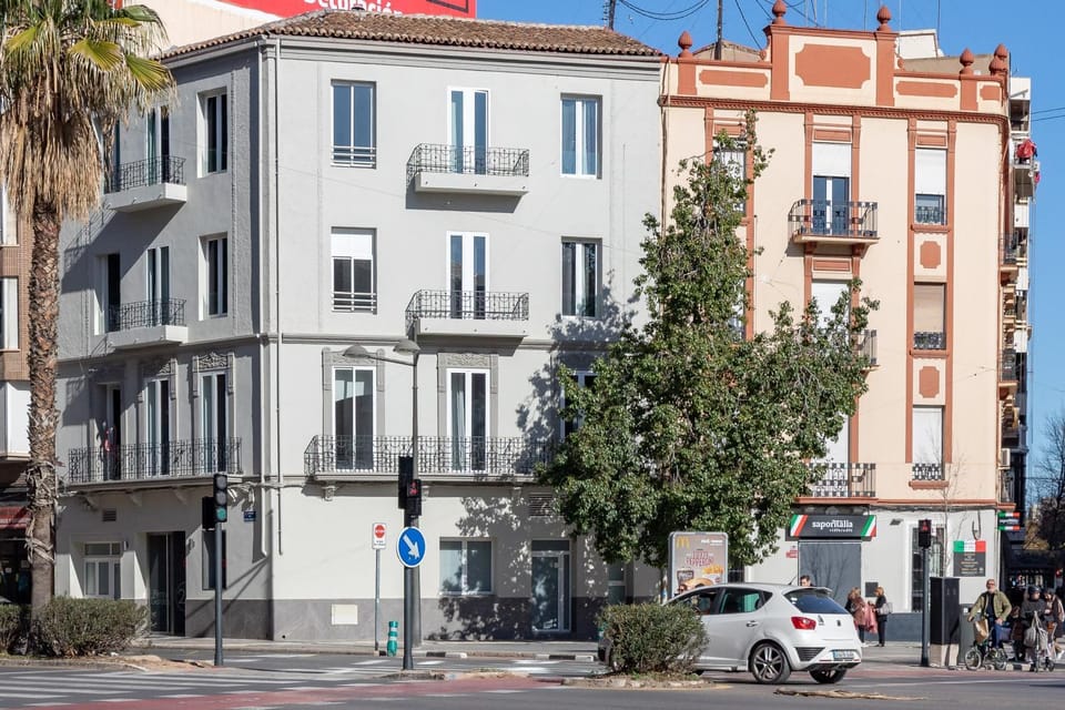 Property building, Day