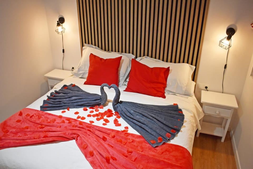 Apartment with jacuzzi en Torremolinos, Garipolo 1 by NAMASTE ELITE Apartment in Torremolinos