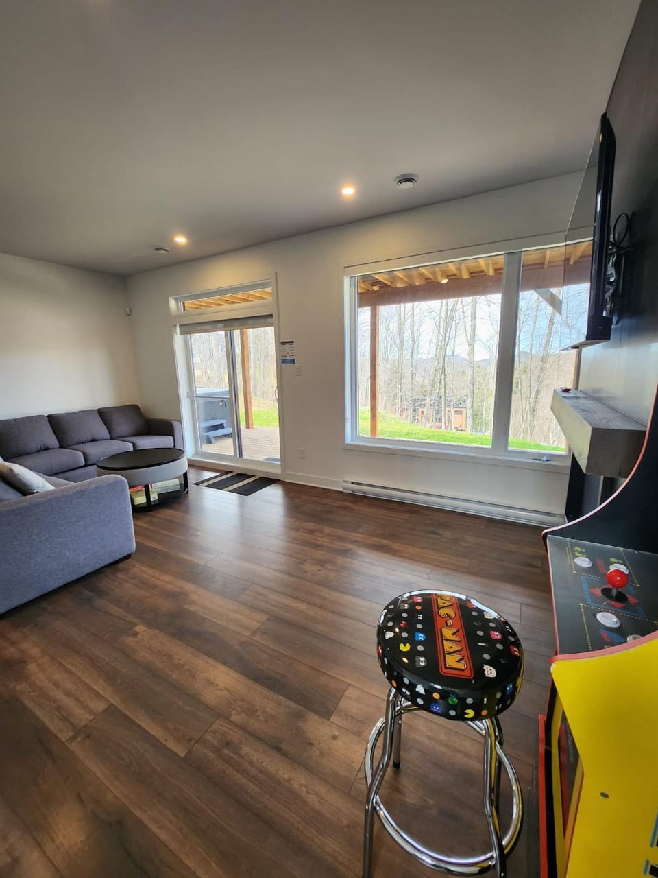 TV and multimedia, Living room, Seating area
