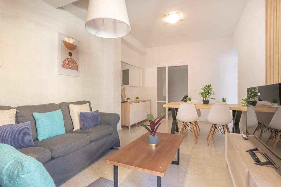 TV and multimedia, Living room, Dining area