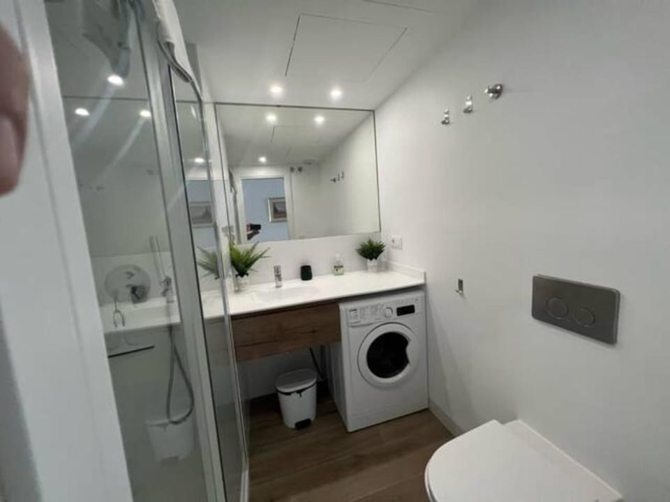Escolano Rooms MAS 11 Noches Apartment in Valencia