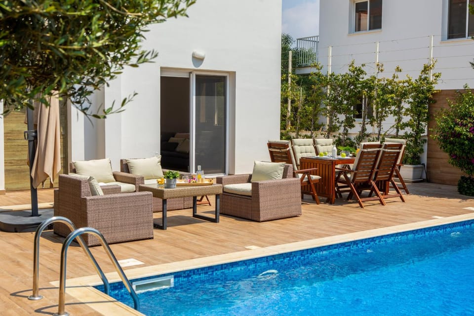 Patio, Swimming pool