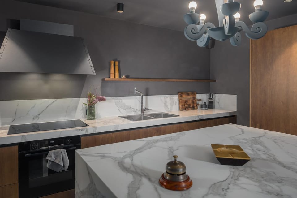 Kitchen or kitchenette, pet friendly, stove
