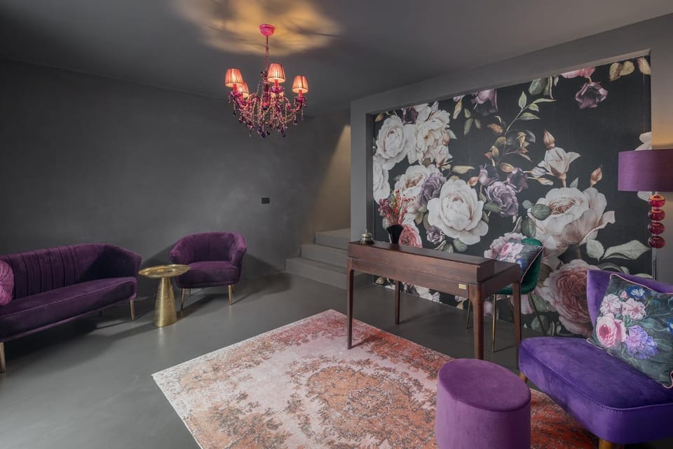 Lobby or reception, Seating area