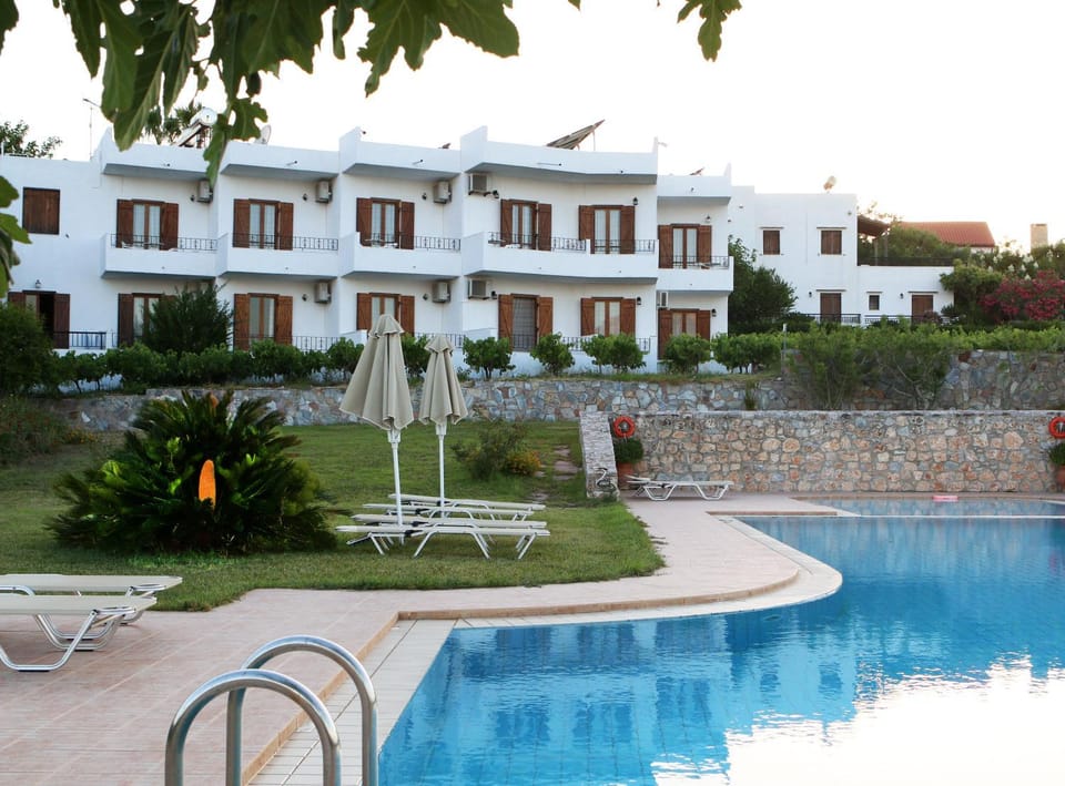 Property building, Swimming pool