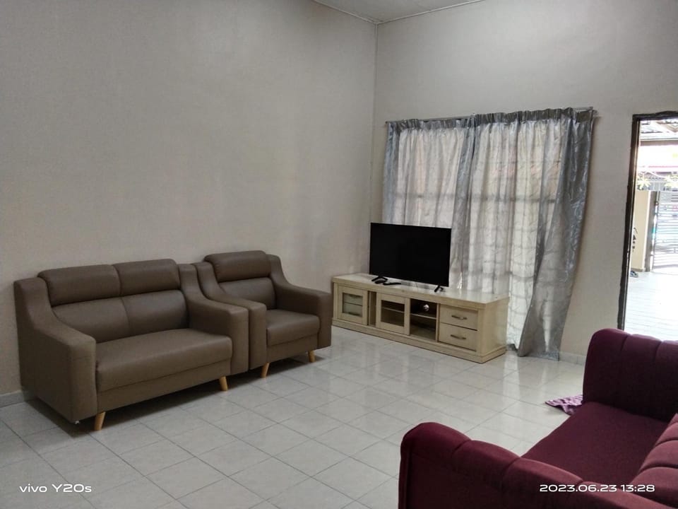 Communal lounge/ TV room, TV and multimedia, Living room, Seating area