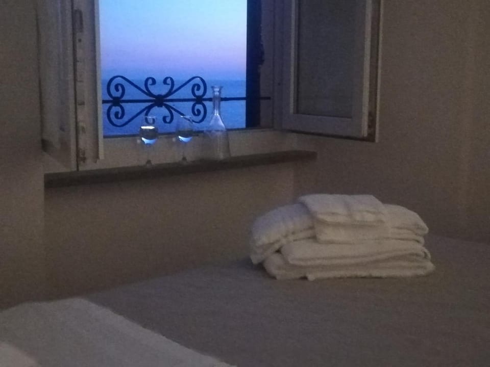 Bed, View (from property/room), Bedroom, Sea view