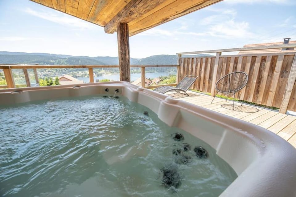 Chalet 14p vue lac, spa et sauna Chalet in Gérardmer