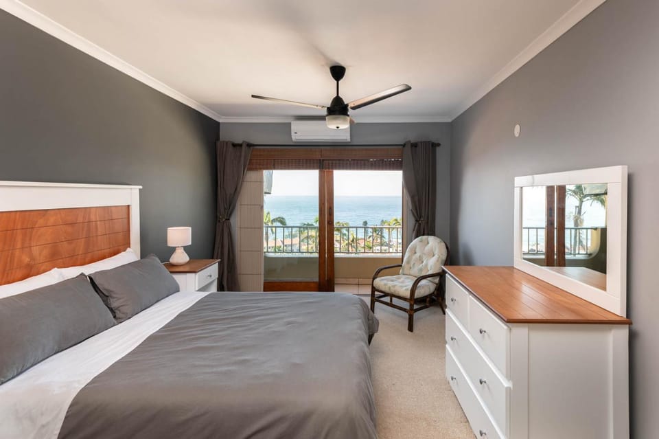 Bed, Bedroom, Sea view, fireplace