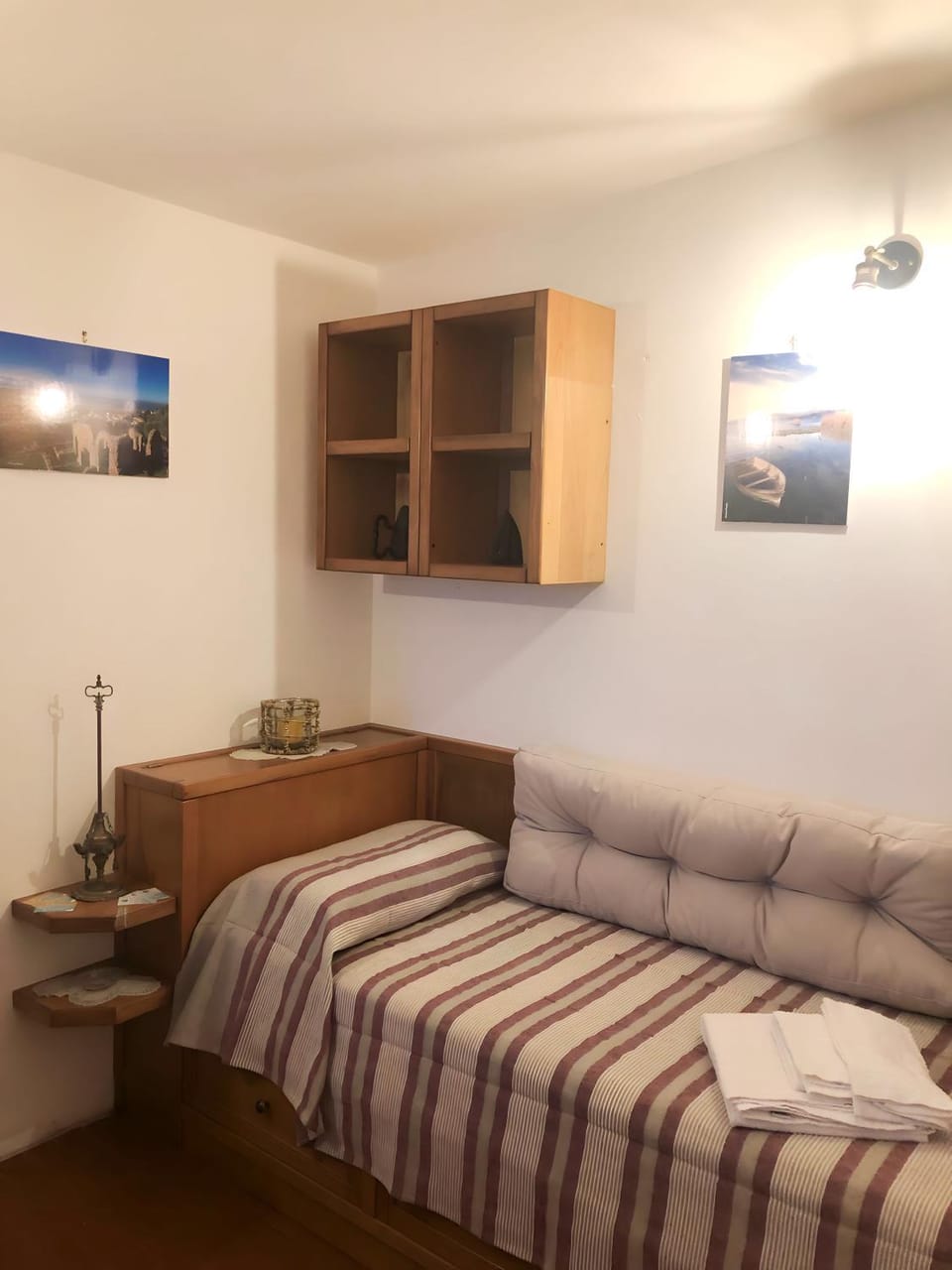 Bed, Photo of the whole room, Bedroom, hair dresser
