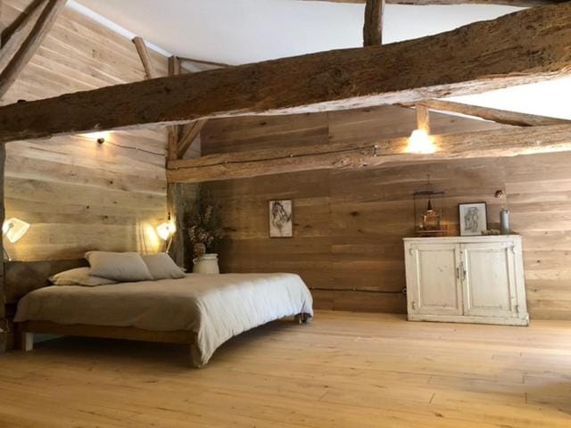 Maison Drôles d'Oiseaux Bed and Breakfast in Occitanie
