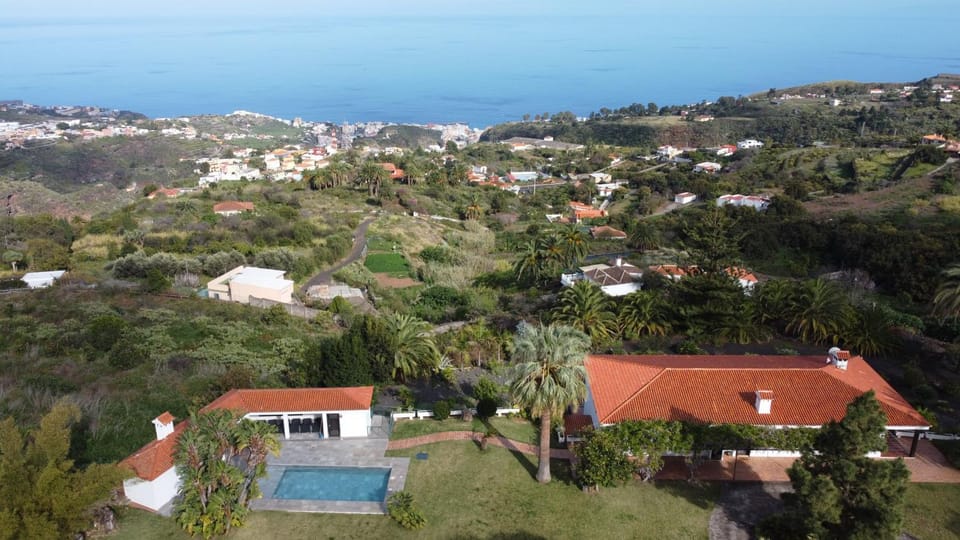 Bird's eye view, Sea view