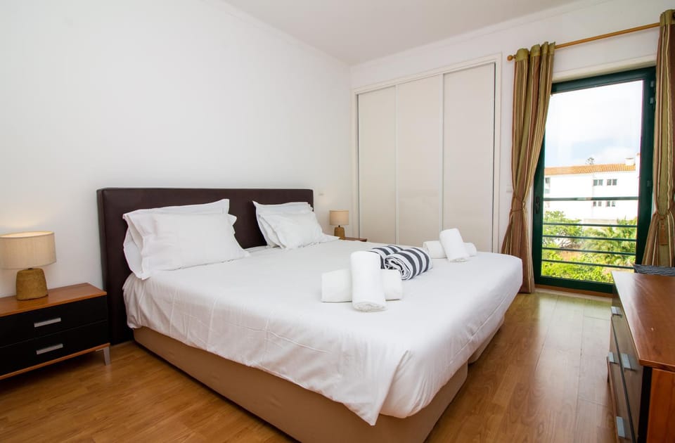 Bed, Balcony/Terrace, Photo of the whole room, Bedroom, towels, wardrobe