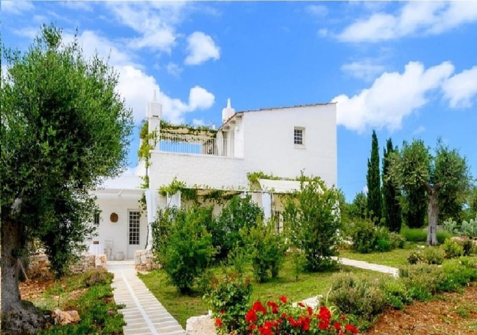Masseria Montefieno House in Apulia