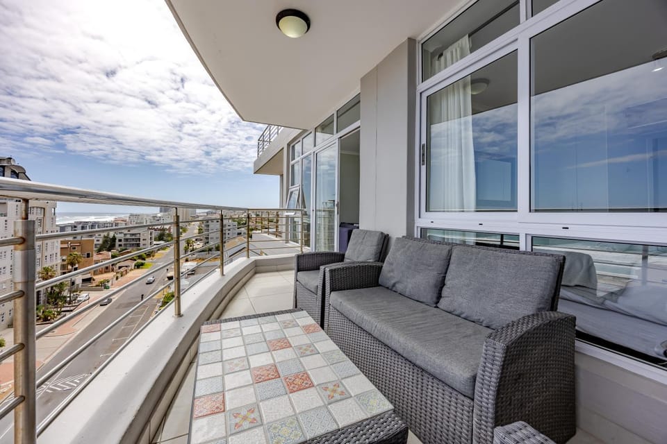 View (from property/room), Balcony/Terrace, Seating area