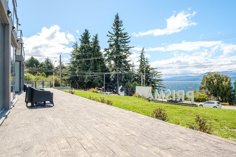 Balcony/Terrace, Lake view