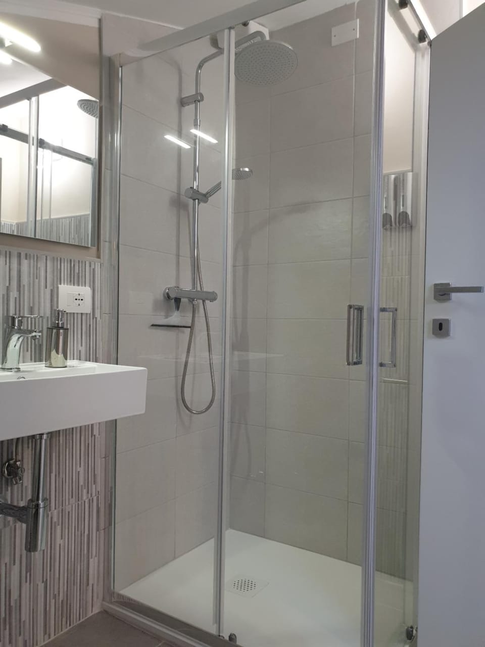 Shower, Bathroom