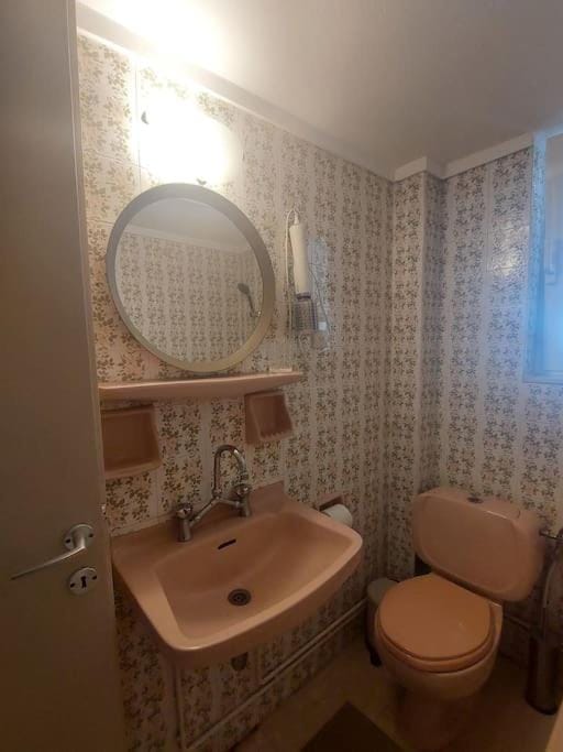 Toilet, Bathroom
