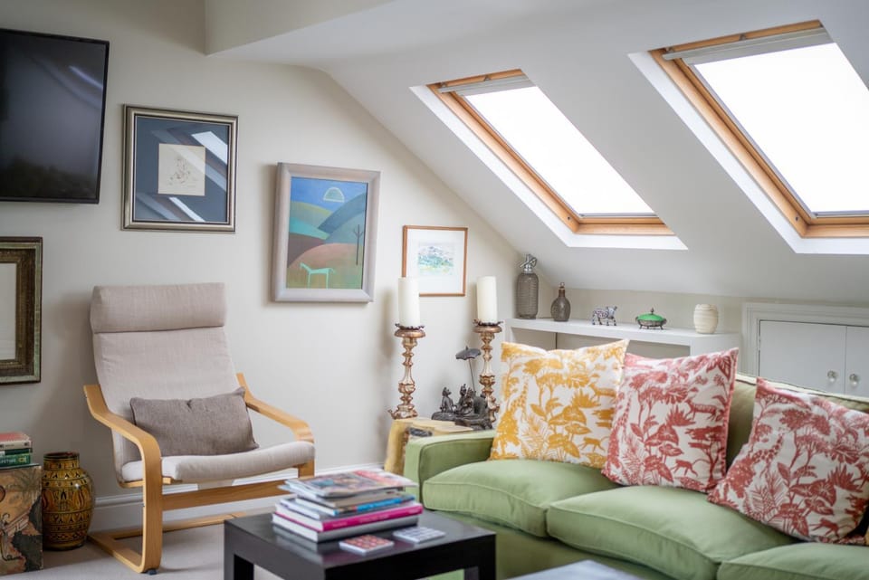 TV and multimedia, Living room, Seating area