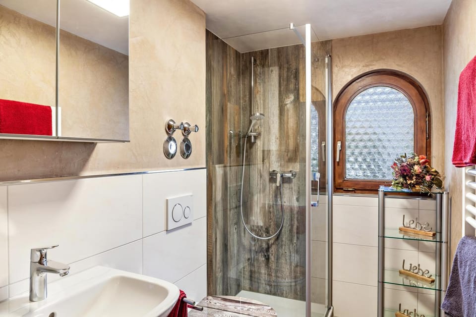 Bathroom, Living room