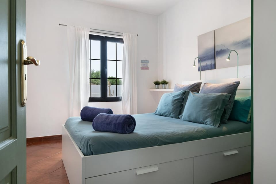 Living room, Bedroom
