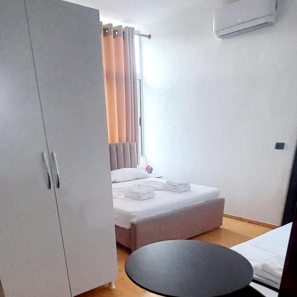 Bed, Photo of the whole room, wardrobe, air conditioner