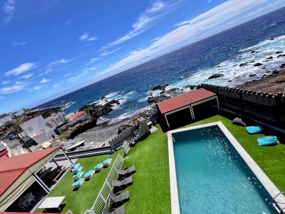 Nearby landmark, Day, Natural landscape, Bird's eye view, View (from property/room), Beach, Pool view, Sea view, Swimming pool, Swimming pool, sunbed