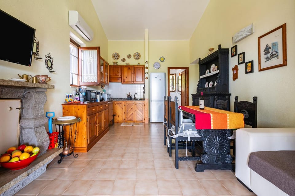 Property building, Living room