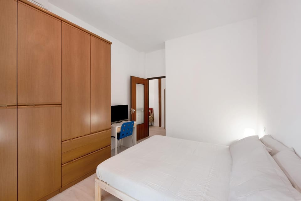 Living room, Bedroom