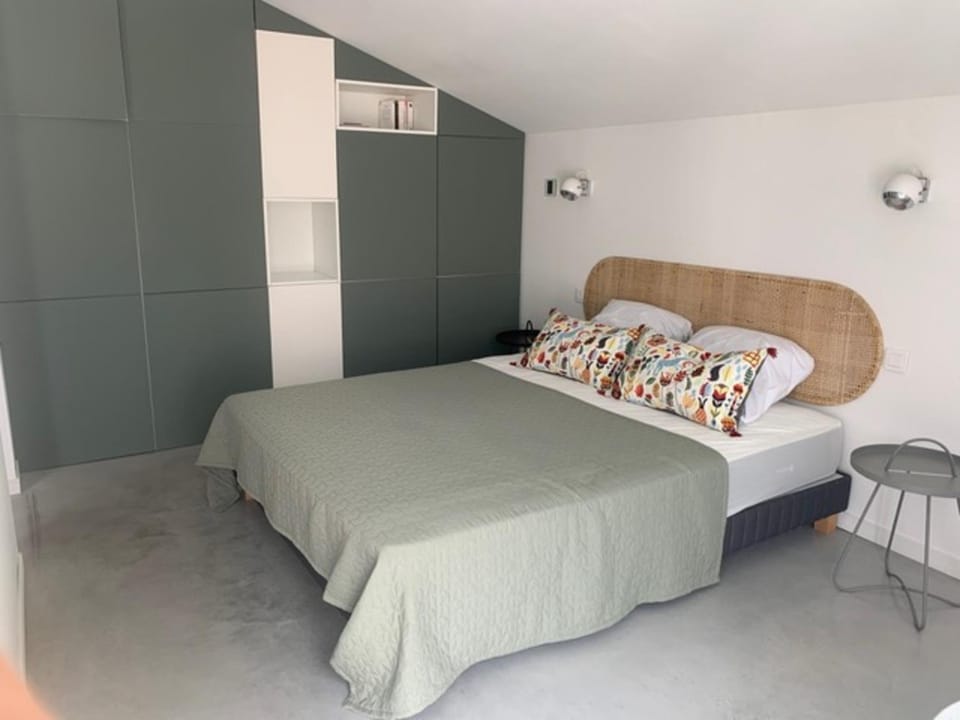 Living room, Bedroom