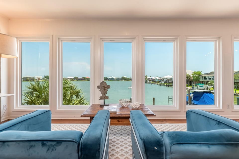 The Pearl | Gather by the Gulf, dock for fishing House in Dauphin Island