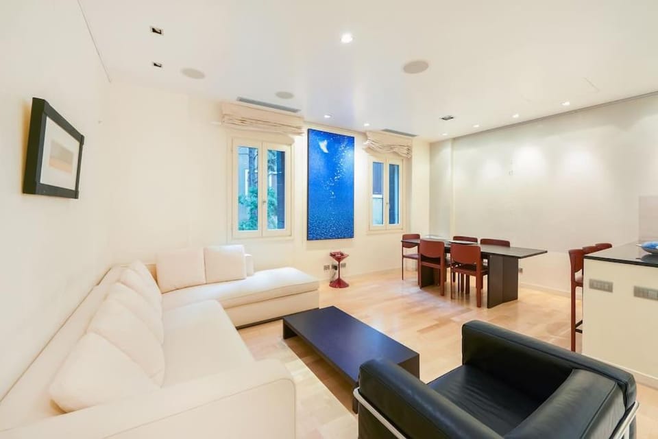 Ca' Santa Eufemia, cozy and classy, sleep 4 Apartment in Lido di Venezia