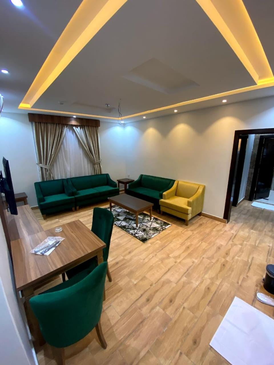 Living room, Seating area
