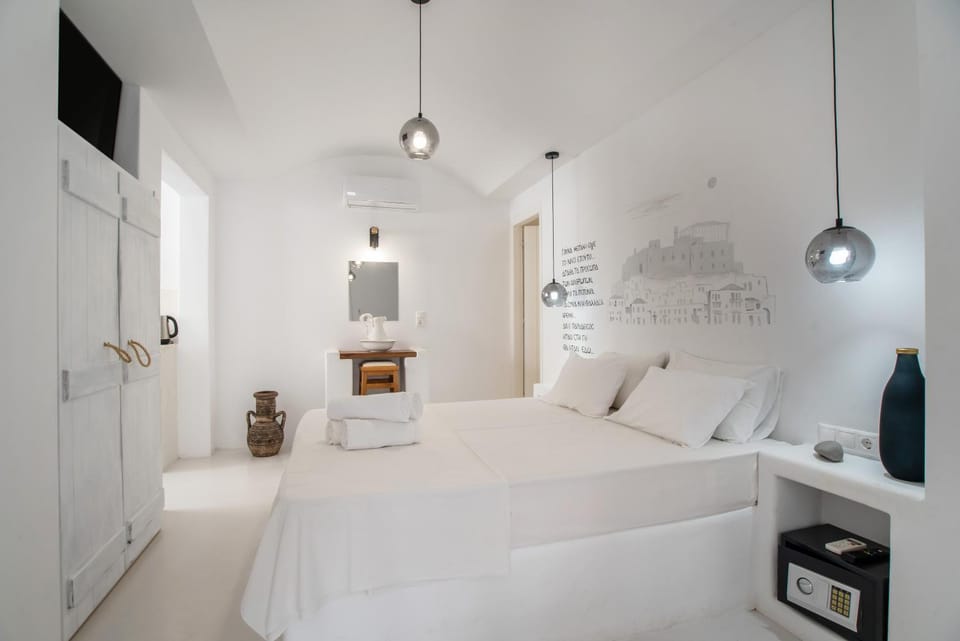 Helmos Cozy Studio Apartment in Naxos