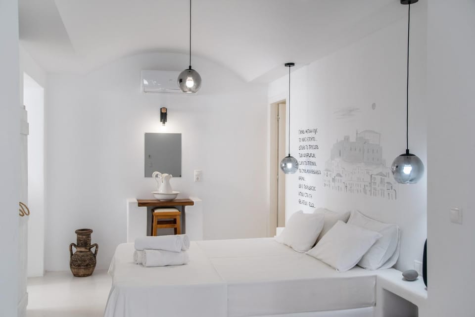 Helmos Cozy Studio Apartment in Naxos