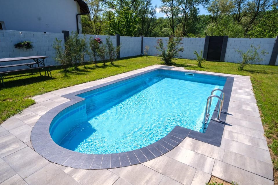 Spring, Day, Summer, Garden, Garden view, Pool view, Swimming pool, sunbed