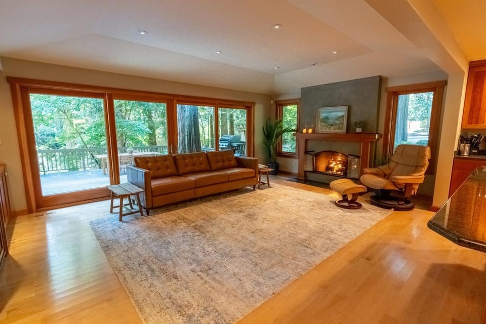 Living room, Seating area, flat iron