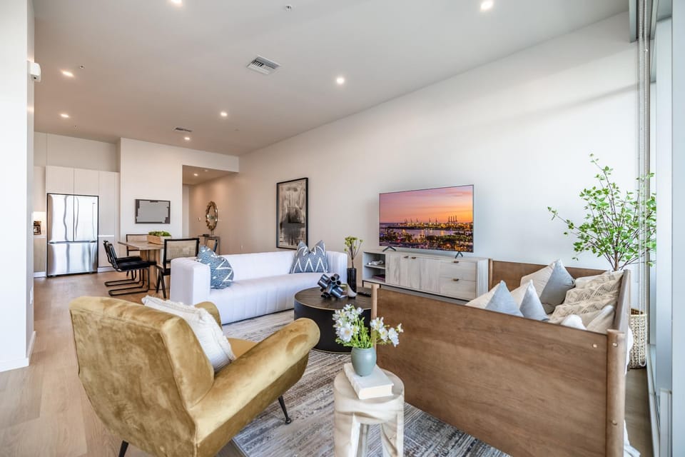 TV and multimedia, Living room, Photo of the whole room, Seating area