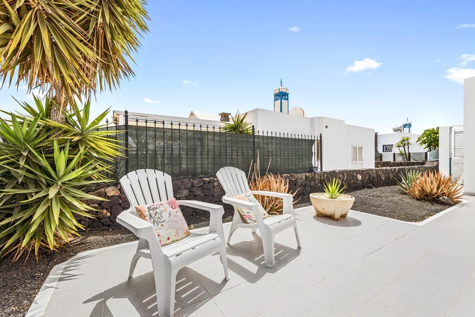 Patio, Off site, Summer, Solarium