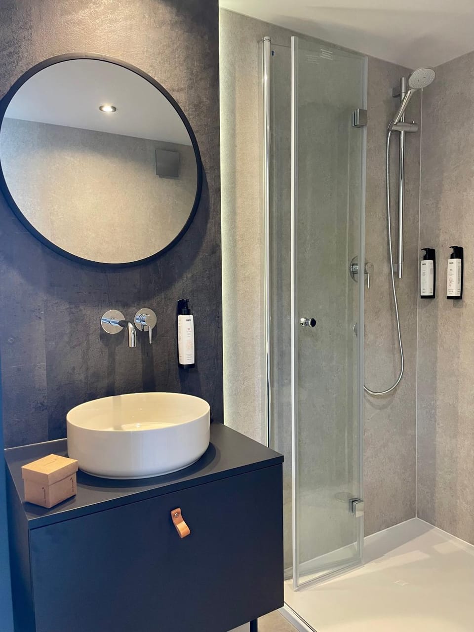 Shower, Bathroom