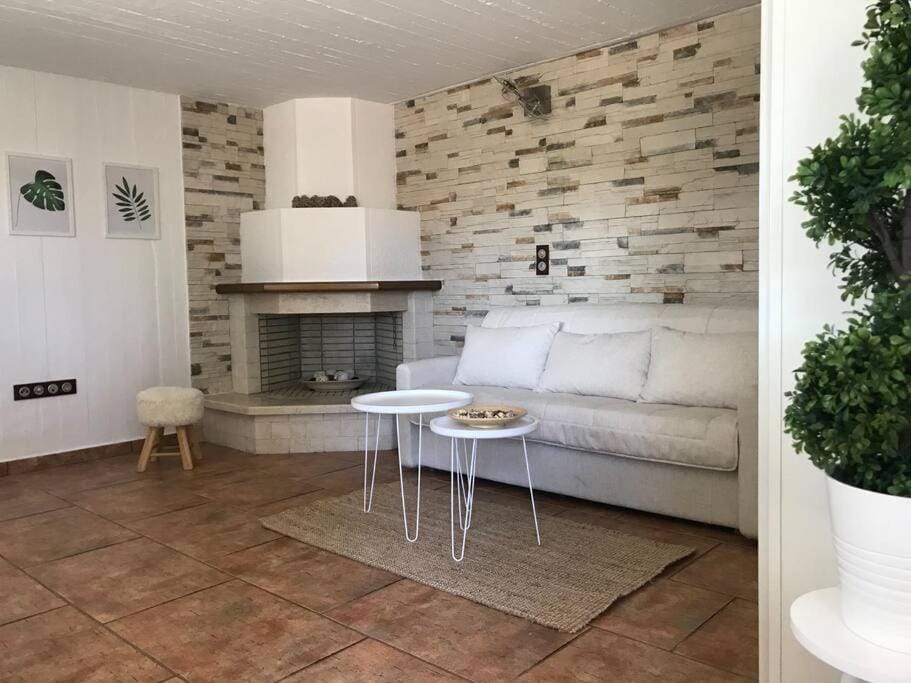 NATURE & SEA House in Decentralized Administration of Attica