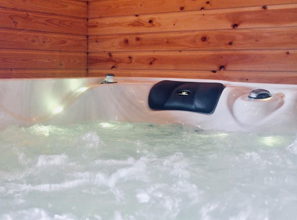 Patio, Patio, Billiard, Hot Tub, Hot Tub, Spa and wellness centre/facilities, Spa and wellness centre/facilities, Spa and wellness centre/facilities, Breakfast, Breakfast, kitchen, kitchen