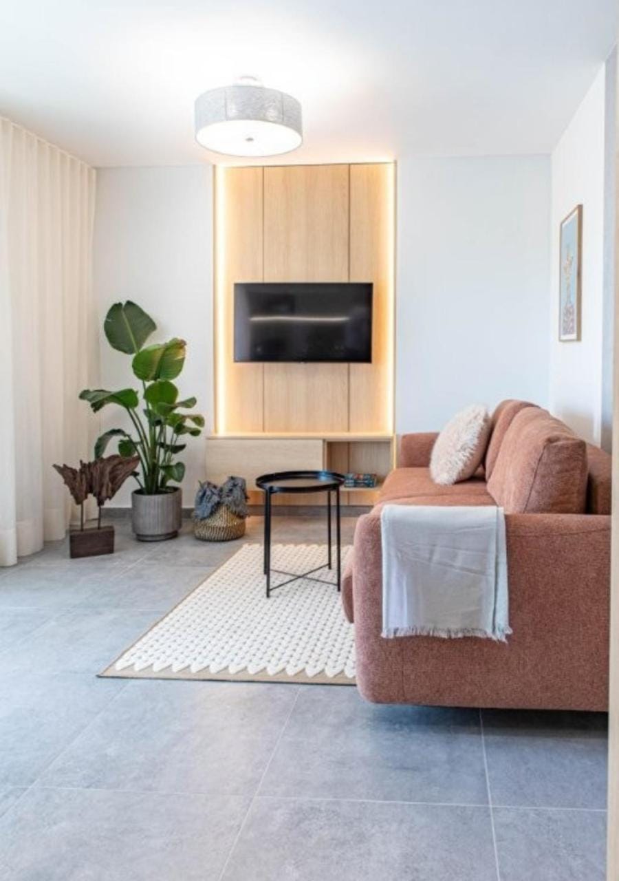 TV and multimedia, Living room, Other, Other, Other, Seating area, Evening entertainment