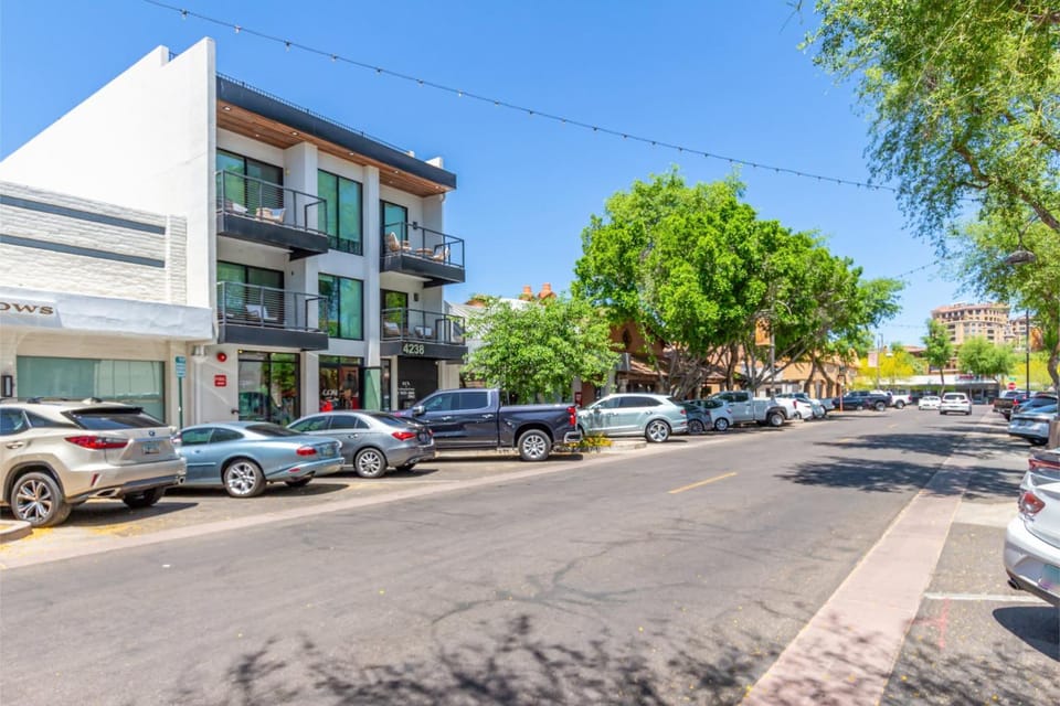 The LUX at Craftsman - Old Town Penthouse 2 House in Scottsdale