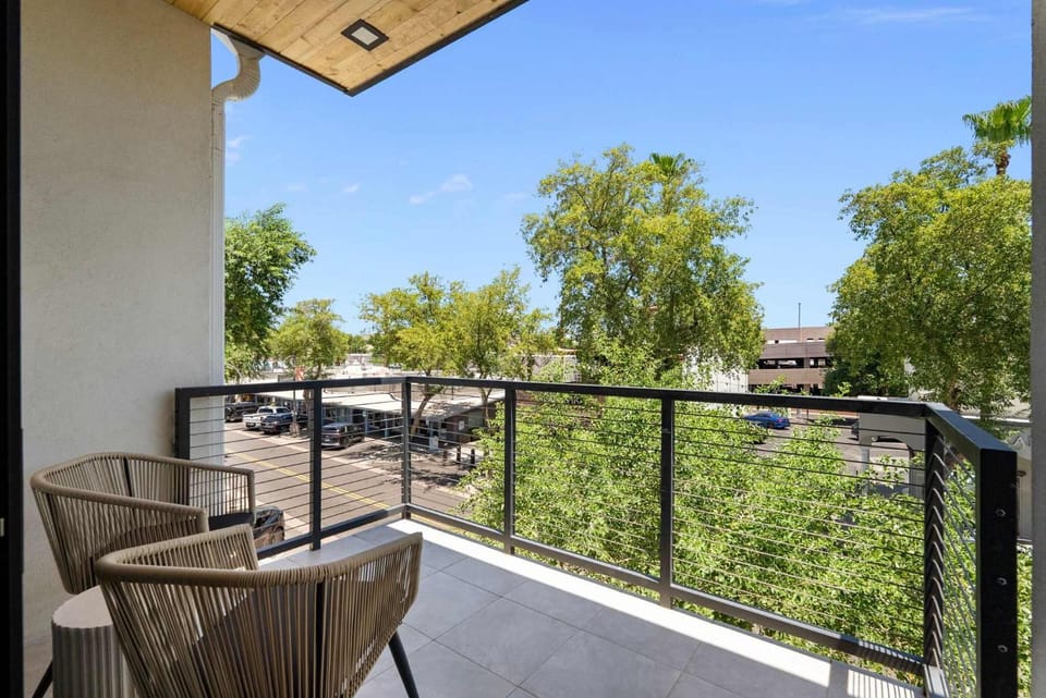 The LUX at Craftsman - Old Town Penthouse 1 House in Scottsdale