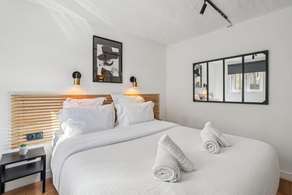 Maisons Alfort 5 Luxurious apartment with private garden and Jacuzzi Apartment in Créteil