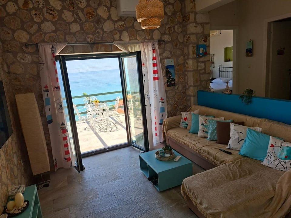 Korina's house Villa in Peloponnese, Western Greece and the Ionian